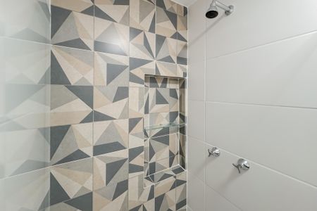 Apartamento à venda com 69m², 2 quartos e 1 vaga Apartamento à venda com 69m², 2 quartos e 1 vagaBanheiro Social