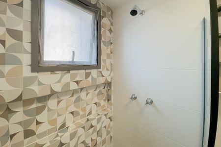 Apartamento à venda com 69m², 2 quartos e 1 vaga Apartamento à venda com 69m², 2 quartos e 1 vagaBanheiro da Suíte