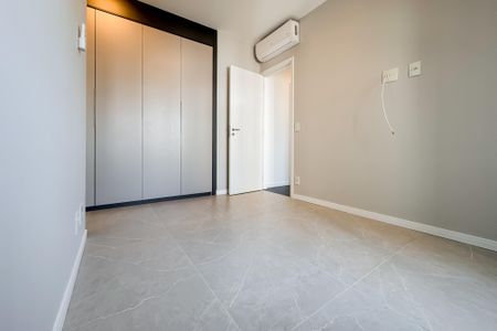 Apartamento à venda com 69m², 2 quartos e 1 vaga Apartamento à venda com 69m², 2 quartos e 1 vagaSuíte