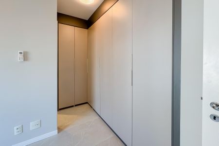 Apartamento à venda com 69m², 2 quartos e 1 vaga Apartamento à venda com 69m², 2 quartos e 1 vagaSuíte