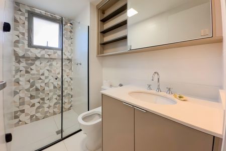 Apartamento à venda com 69m², 2 quartos e 1 vaga Apartamento à venda com 69m², 2 quartos e 1 vagaBanheiro da Suíte