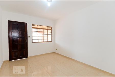 Casa à venda com 100m², 3 quartos e 2 vagas