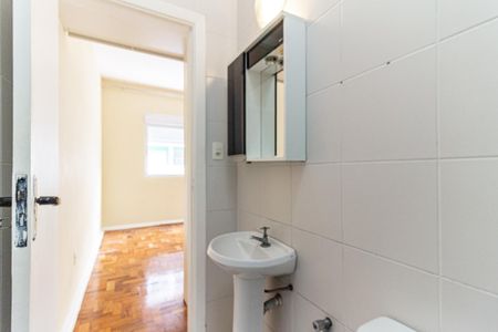 Apartamento à venda com 76m², 1 quarto e sem vaga Apartamento à venda com 76m², 1 quarto e sem vagaBanheiro da Suíte