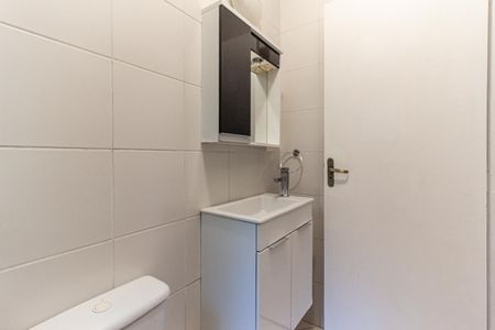 Apartamento à venda com 76m², 1 quarto e sem vaga Apartamento à venda com 76m², 1 quarto e sem vagaBanheiro Social