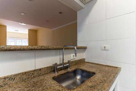 Apartamento à venda com 76m², 1 quarto e sem vaga Apartamento à venda com 76m², 1 quarto e sem vagaCozinha
