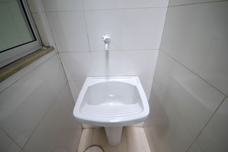 Área de Serviço de casa para alugar com 2 quartos, 68m² em Heliópolis, Belford Roxo