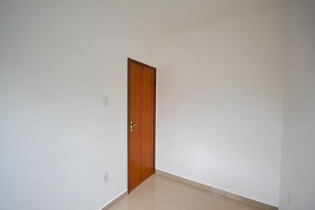 Quarto 1 de casa para alugar com 2 quartos, 68m² em Heliópolis, Belford Roxo