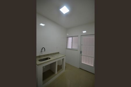 Cozinha de casa para alugar com 2 quartos, 68m² em Heliópolis, Belford Roxo