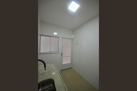 Cozinha de casa para alugar com 2 quartos, 68m² em Heliópolis, Belford Roxo