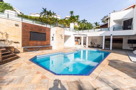 Casa de condomínio à venda com 800m², 4 quartos e 16 vagasPiscina