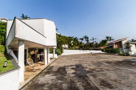 Casa de condomínio à venda com 800m², 4 quartos e 16 vagasVaranda