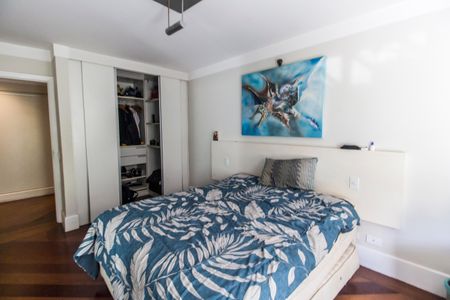 Casa de condomínio à venda com 800m², 4 quartos e 16 vagasSuíte 4