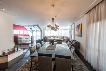 Sala de casa de condomínio à venda com 4 quartos, 800m² em Residencial Dez (alphaville), Santana de Parnaíba