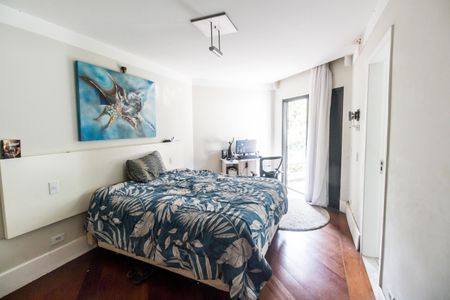 Casa de condomínio à venda com 800m², 4 quartos e 16 vagasSuíte 4