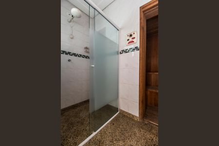 Casa de condomínio à venda com 800m², 4 quartos e 16 vagasBanheiro