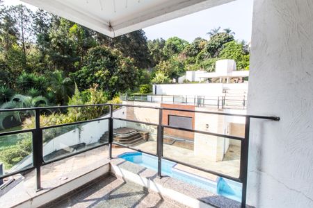 Casa de condomínio à venda com 800m², 4 quartos e 16 vagasVista da Suíte