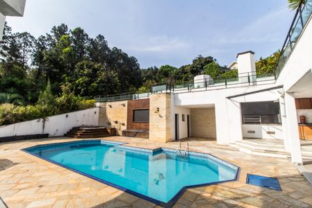 Casa de condomínio à venda com 800m², 4 quartos e 16 vagasVista da Sala