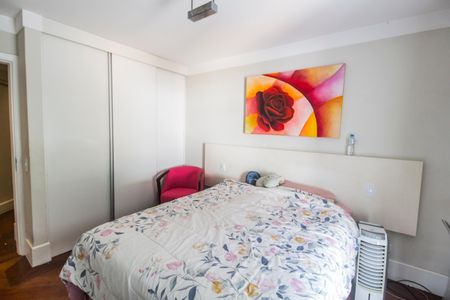 Casa de condomínio à venda com 800m², 4 quartos e 16 vagasSuíte 3