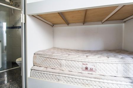 Casa de condomínio à venda com 800m², 4 quartos e 16 vagasQuarto de Serviço