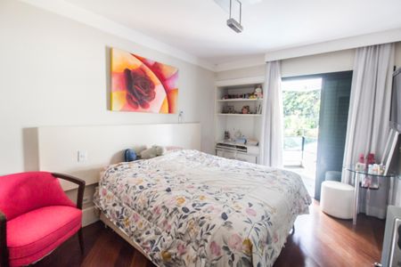 Casa de condomínio à venda com 800m², 4 quartos e 16 vagasSuíte 3