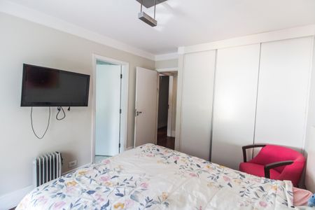 Casa de condomínio à venda com 800m², 4 quartos e 16 vagasSuíte 3