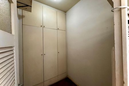 Quarto de serviço de apartamento para alugar com 3 quartos, 131m² em Botafogo, Rio de Janeiro