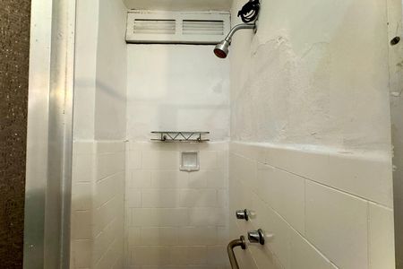 Apartamento para alugar com 131m², 3 quartos e 1 vaga Apartamento para alugar com 131m², 3 quartos e 1 vagaBanheiro social