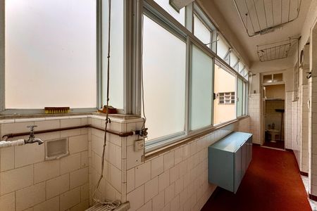 Apartamento para alugar com 131m², 3 quartos e 1 vaga Apartamento para alugar com 131m², 3 quartos e 1 vagaCorredor