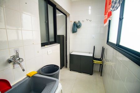 Apartamento para alugar com 79m², 2 quartos e 1 vagaÁrea de serviço