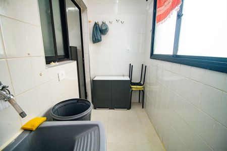 Apartamento para alugar com 79m², 2 quartos e 1 vagaÁrea de serviço