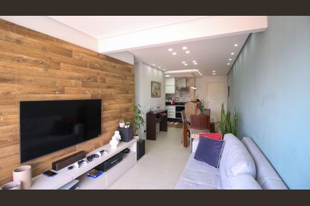 Sala de apartamento à venda com 3 quartos, 70m² em Vila Santa Clara, São Paulo