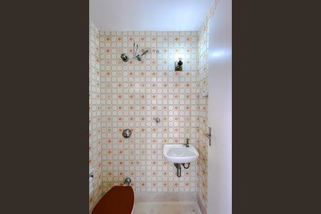 Apartamento para alugar com 75m², 2 quartos e 1 vaga Apartamento para alugar com 75m², 2 quartos e 1 vagaBanheiro de serviço