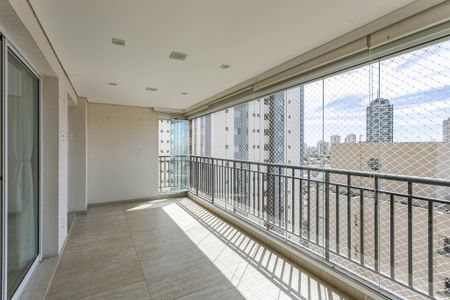 Apartamento à venda com 115m², 3 quartos e 2 vagasVaranda