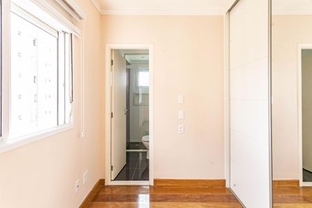 Apartamento à venda com 115m², 3 quartos e 2 vagasSuite 2