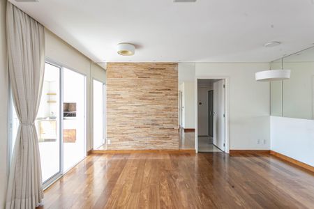 Sala de apartamento à venda com 3 quartos, 115m² em Vila Gumercindo, São Paulo