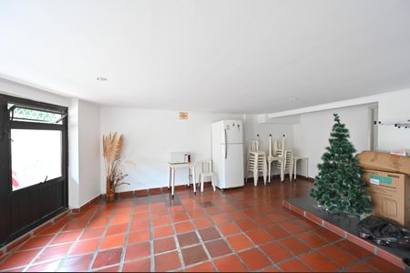Apartamento para alugar com 42m², 2 quartos e 1 vagaÁrea comum