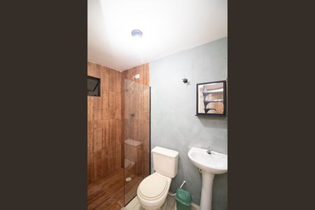 Banheiro de apartamento para alugar com 1 quarto, 45m² em Jardim Santa Barbara, Guarulhos