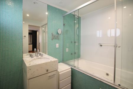 Apartamento para alugar com 120m², 3 quartos e 2 vagasBanheiro da Suíte