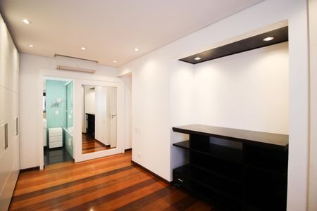 Apartamento para alugar com 120m², 3 quartos e 2 vagasSuíte