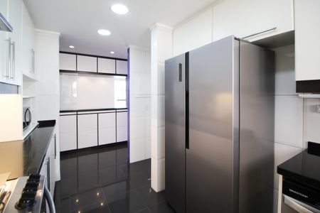 Apartamento para alugar com 120m², 3 quartos e 2 vagasCozinha