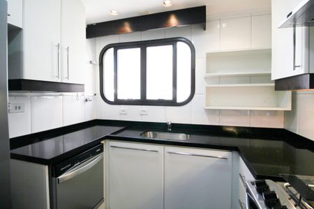 Apartamento para alugar com 120m², 3 quartos e 2 vagasCozinha