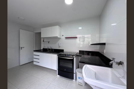 Apartamento para alugar com 80m², 2 quartos e 1 vaga Apartamento para alugar com 80m², 2 quartos e 1 vagaCozinha e Área de Serviço
