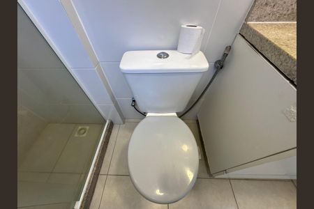 Apartamento para alugar com 80m², 2 quartos e 1 vaga Apartamento para alugar com 80m², 2 quartos e 1 vagaSuíte - Banheiro