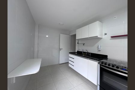 Apartamento para alugar com 80m², 2 quartos e 1 vaga Apartamento para alugar com 80m², 2 quartos e 1 vagaCozinha e Área de Serviço