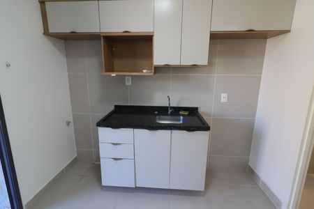 Cozinha de apartamento para alugar com 1 quarto, 40m² em Centro, Osasco