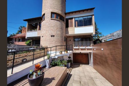 Casa à venda com 434m², 4 quartos e 3 vagasFachada
