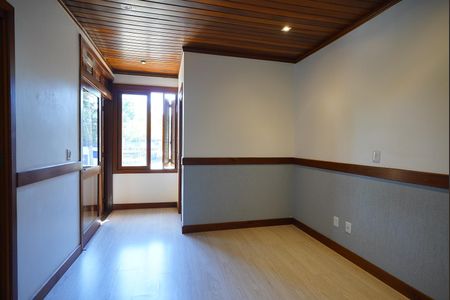 Casa à venda com 434m², 4 quartos e 3 vagasSuíte