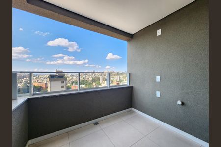 Apartamento à venda com 94m², 3 quartos e 2 vagasVaranda