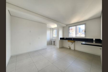 Apartamento à venda com 185m², 3 quartos e 3 vagasCozinha