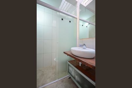 Casa à venda com 125m², 4 quartos e 2 vagasBanheiro